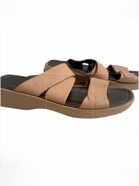 Tod's Sandals with Bubble Gommino Heel and Sole‎ Size 40 1/2